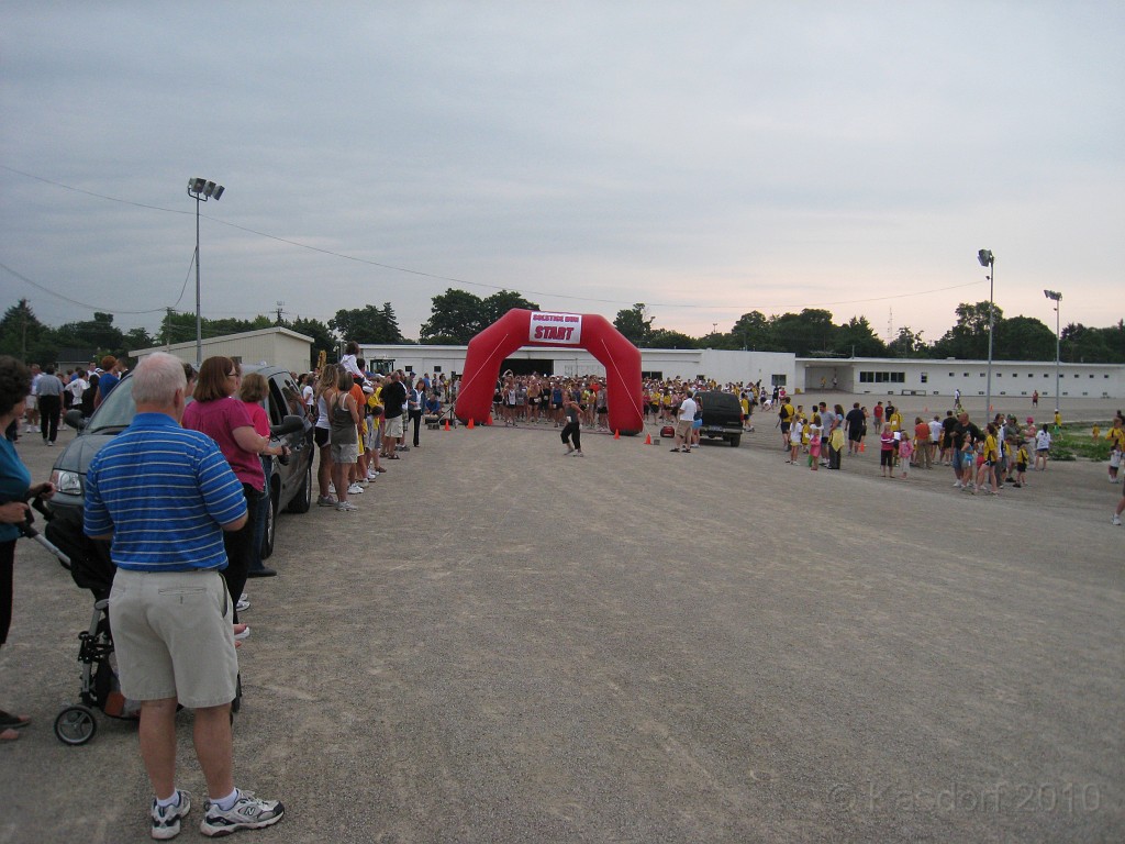 Solstice 10K 2010-06 0040.jpg - The 2010 running of the Northville Michigan Solstice 10K race. Six miles of heat, humidity and hills.